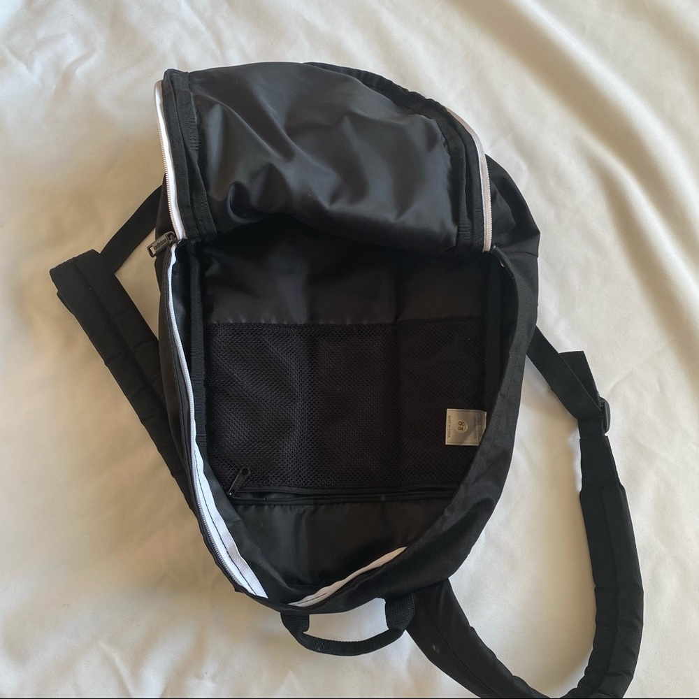 ADIDAS BACKPACK - Picture 7 of 11